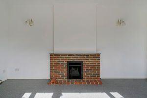 Sitting room- click for photo gallery